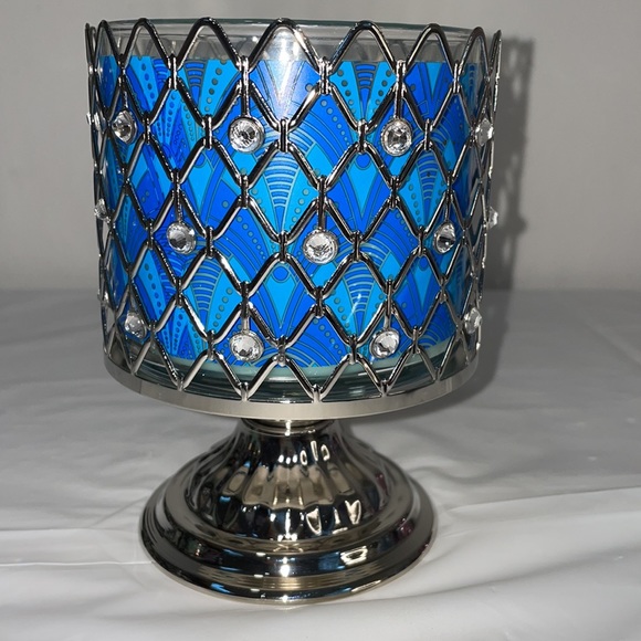 Bath & Body Works WIRED GEMS PEDESTAL 3-WICK CANDLE HOLDER - Picture 2 of 12